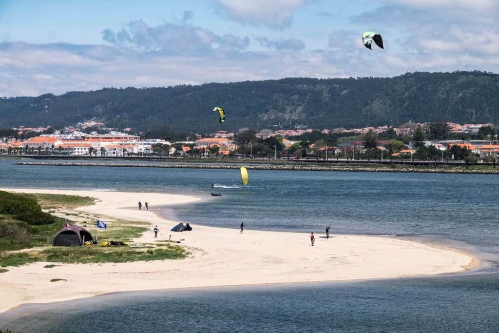 Discover one of the 10 best kitesurfing spots in Portugal, amazing country for unforgetable kite holidays